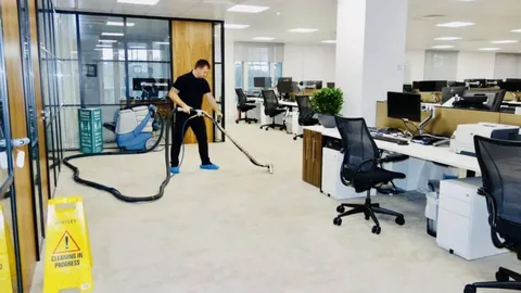 Commercial Cleaning Reservoir: Keeping Workspaces Clean and Professional